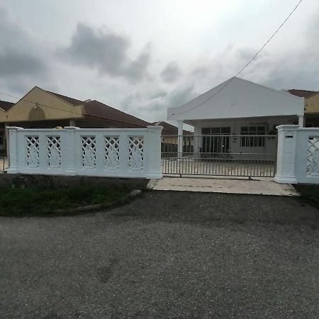 Seaview Promenade Homestay Dungun Eksteriør billede