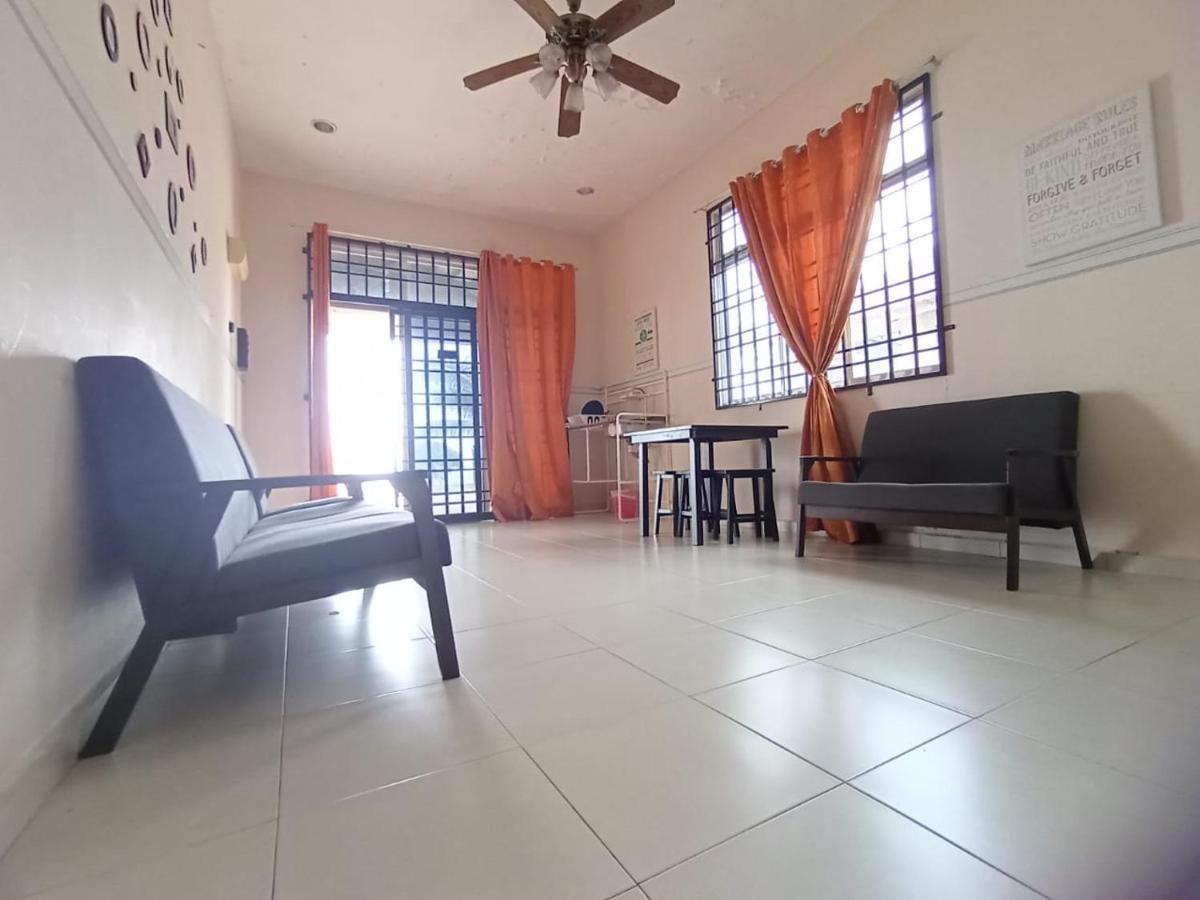 Seaview Promenade Homestay Dungun Eksteriør billede