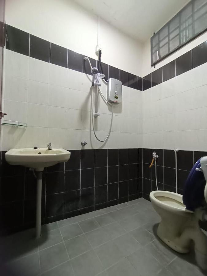 Seaview Promenade Homestay Dungun Eksteriør billede